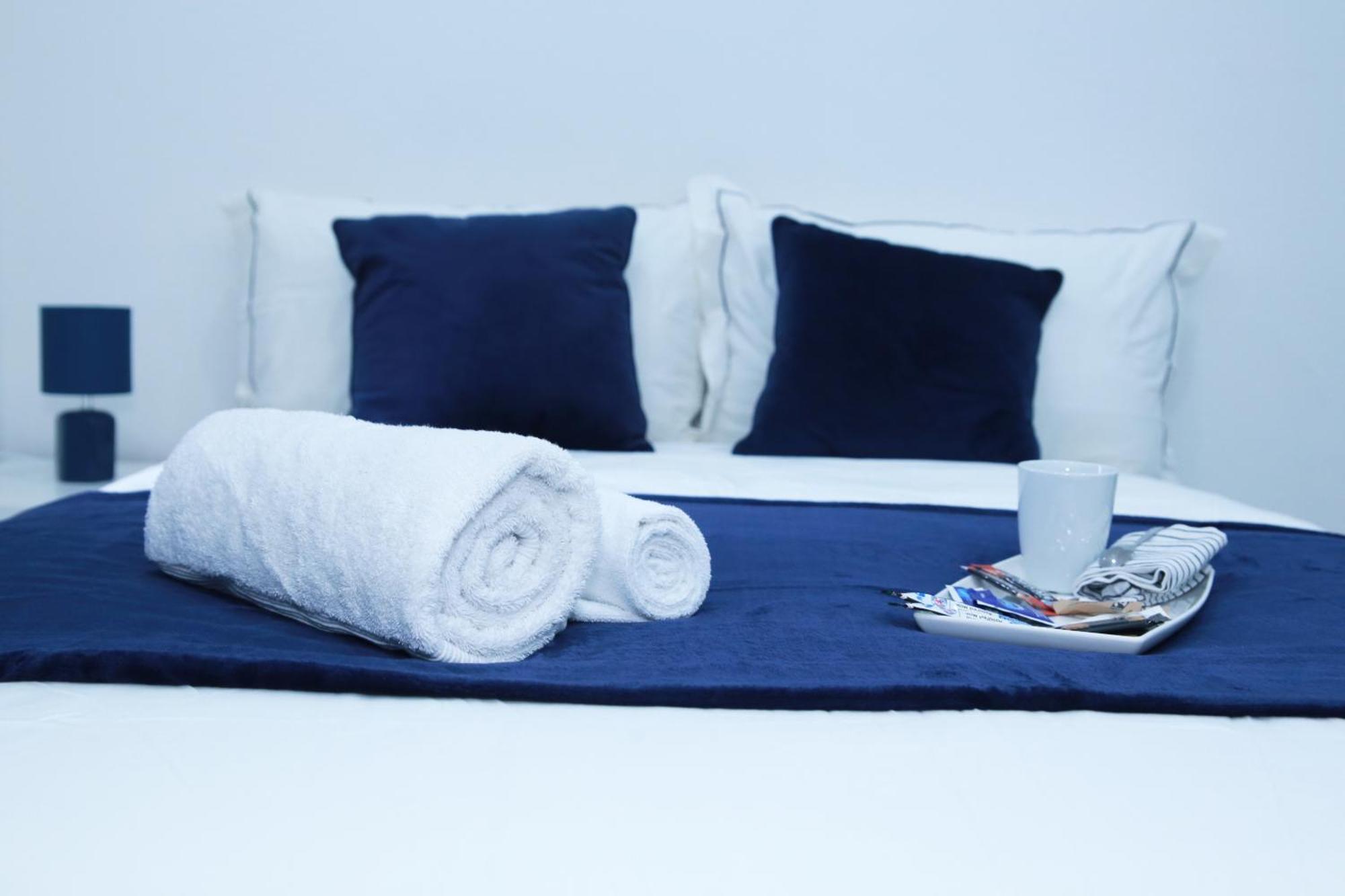 Lovely Apartment With Free Parking On Premises. London Exterior foto